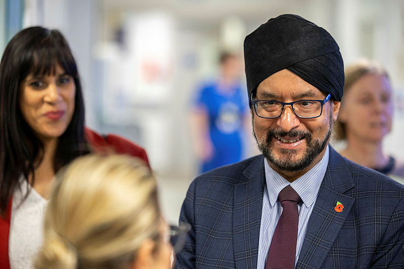 City MPs visit New Cross Hospital